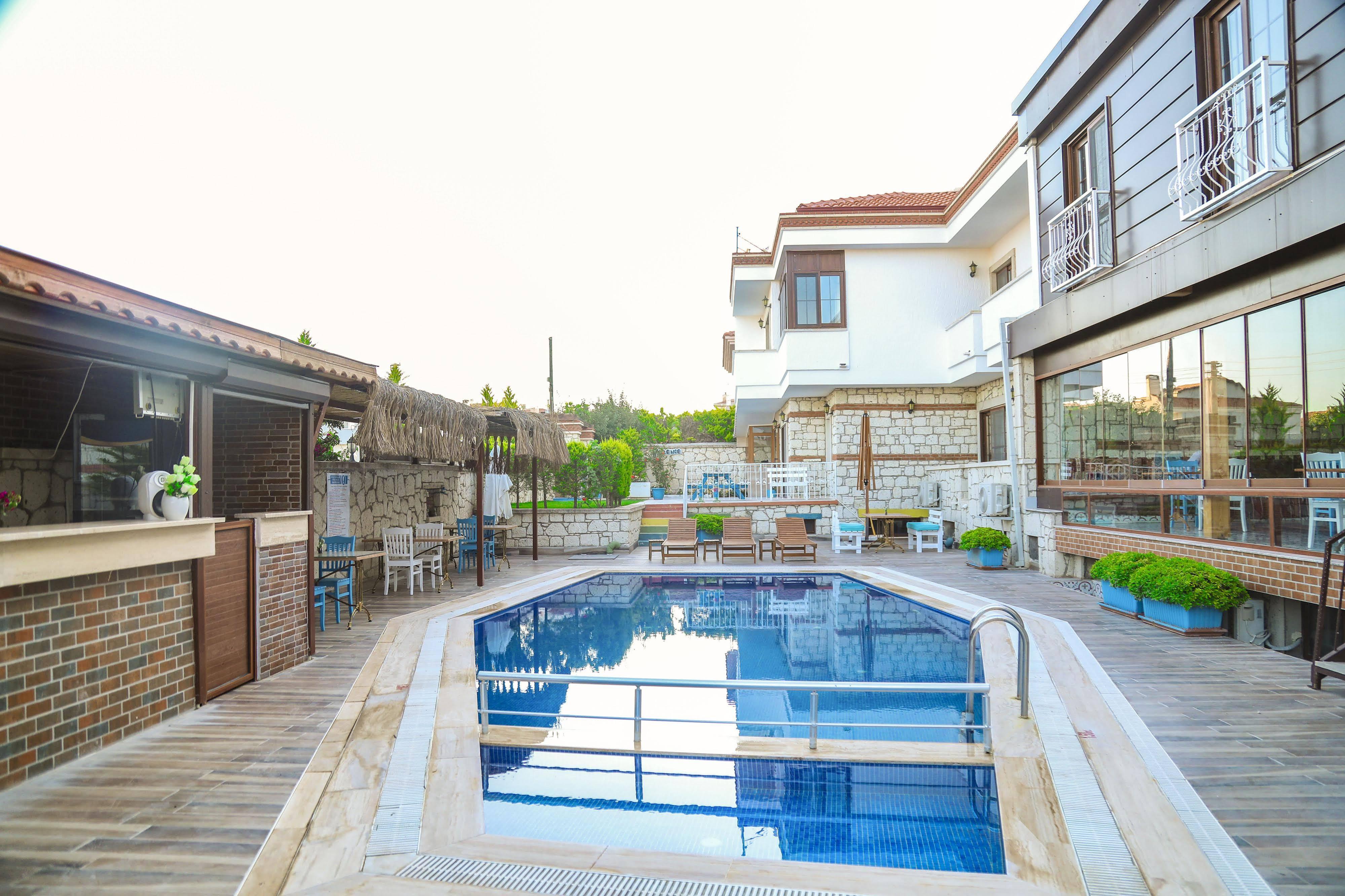 Aksu Hotel Alacati Exterior photo