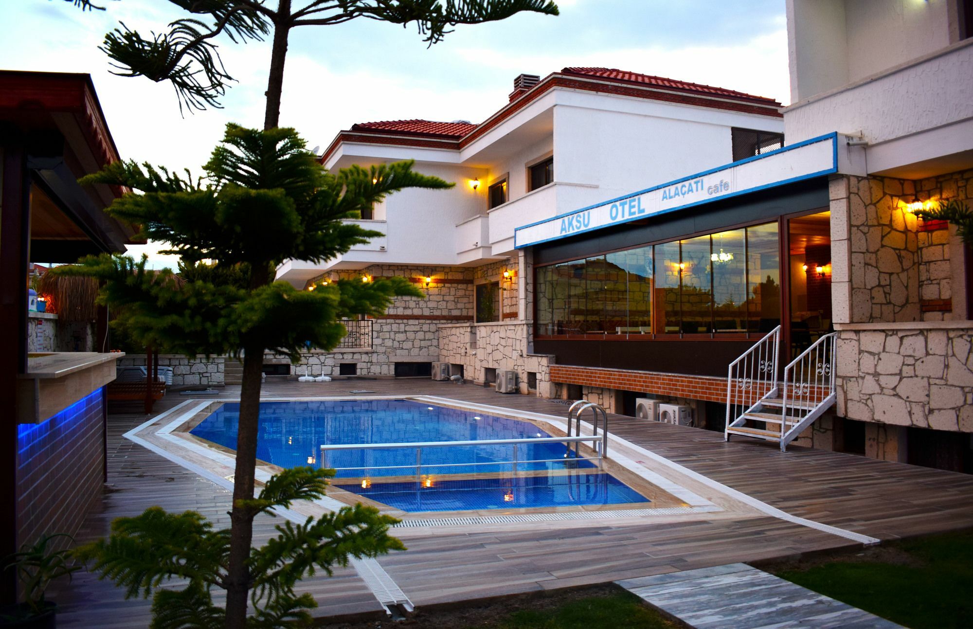 Aksu Hotel Alacati Exterior photo