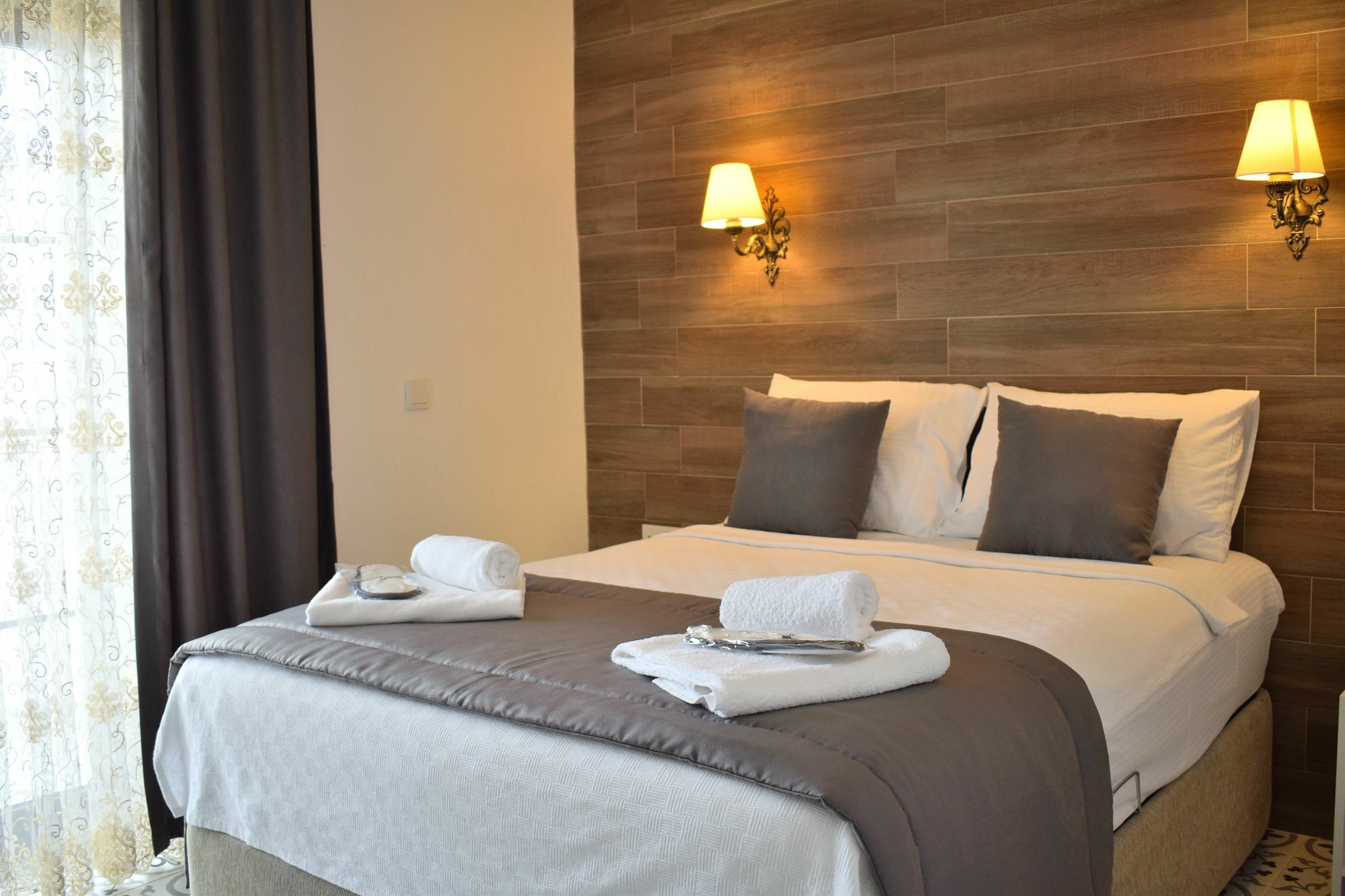 Aksu Hotel Alacati Exterior photo