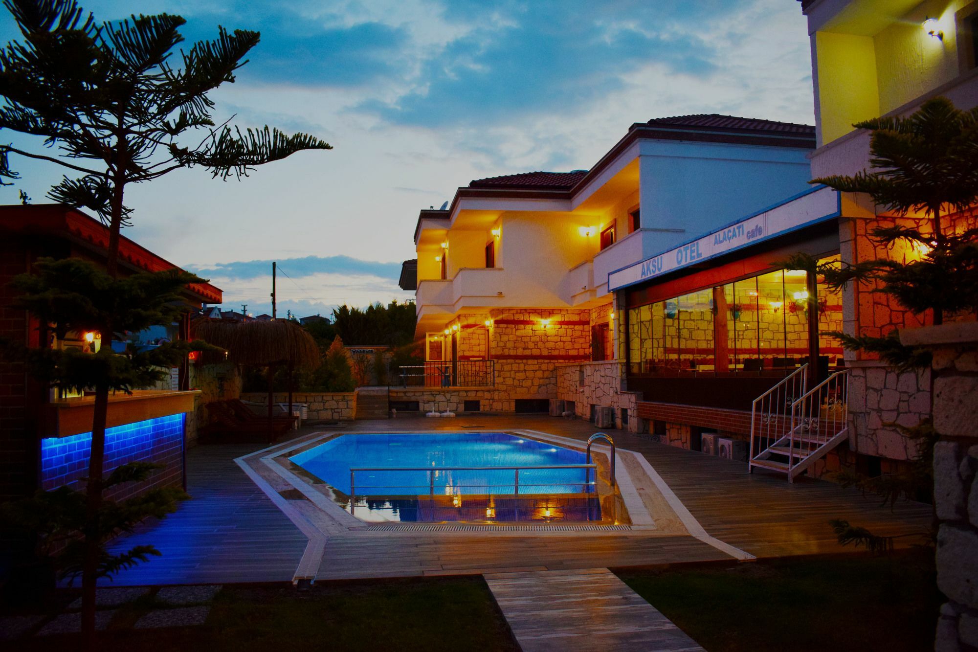 Aksu Hotel Alacati Exterior photo